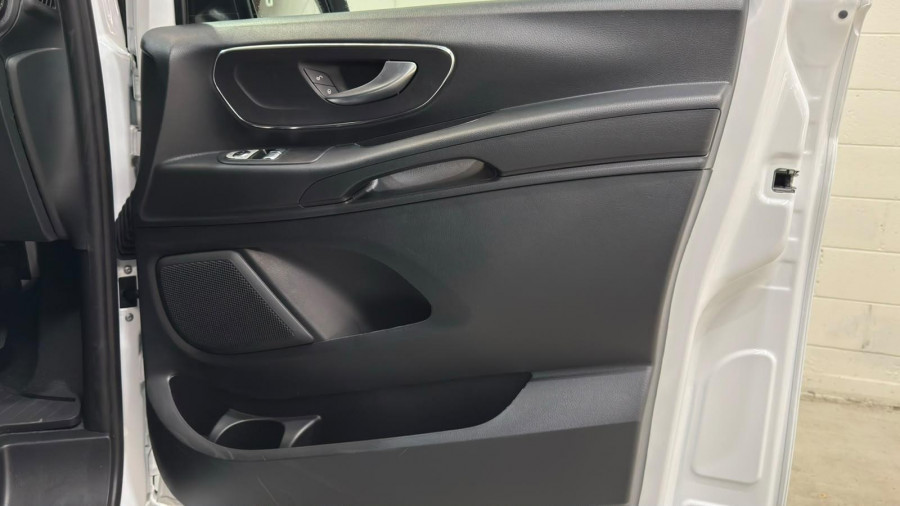 2026 Mercedes-Benz Vito 447 116CDI LWB Van Image 36