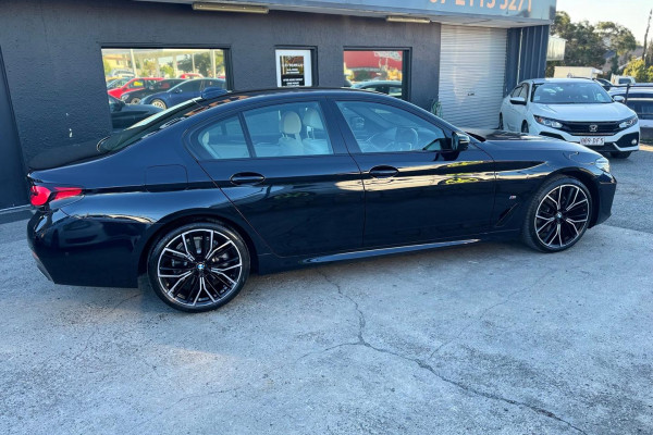 2021 BMW 5 Series G30 LCI 520i M Sport Sedan Image 5