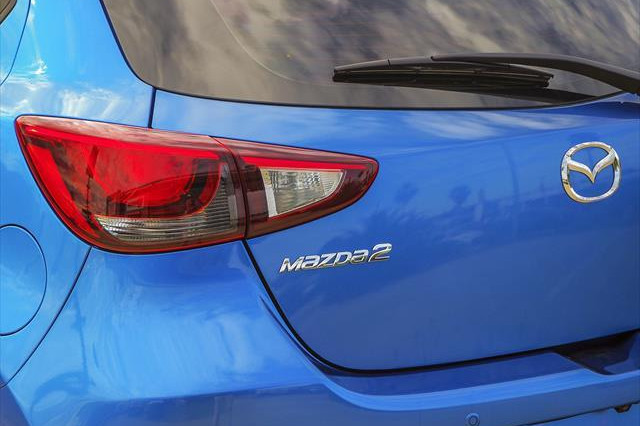 2017 Mazda 2 DJ Series Genki Hatch Image 3