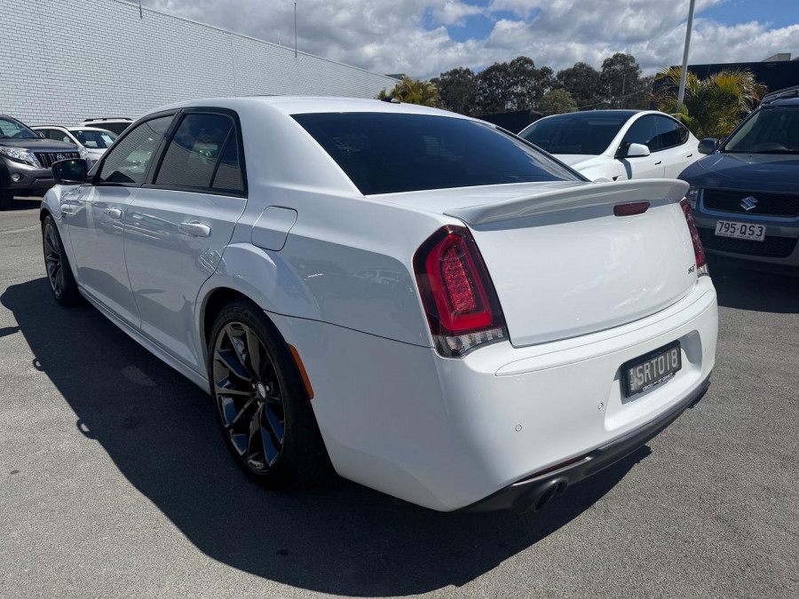 2018 MY19 Chrysler 300 LX SRT Sedan Image 11