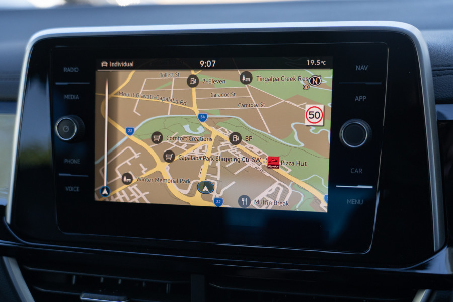 2025 Volkswagen T-Roc 140TSI R-Line SUV Image 16