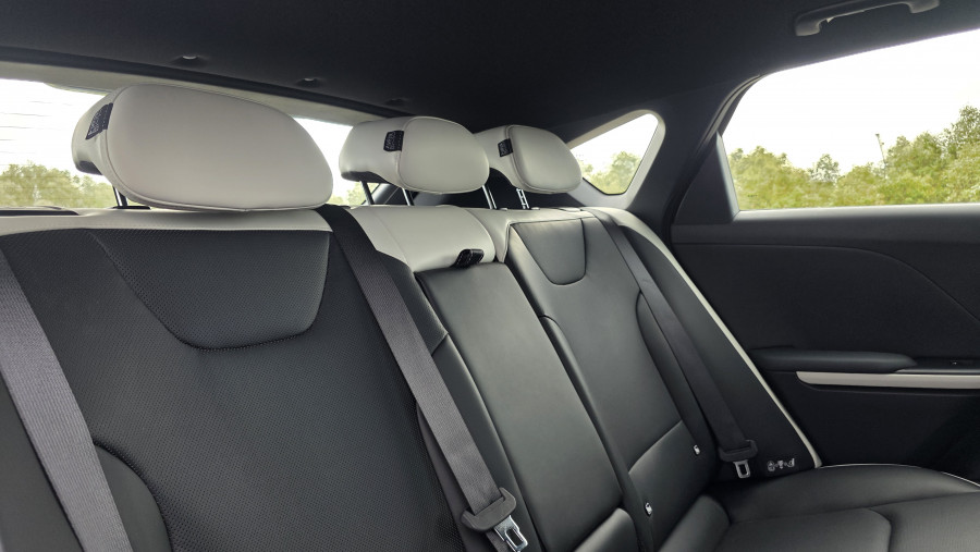 2025 MY26 Kia K4 CL4m GT-Line Hatch Image 12