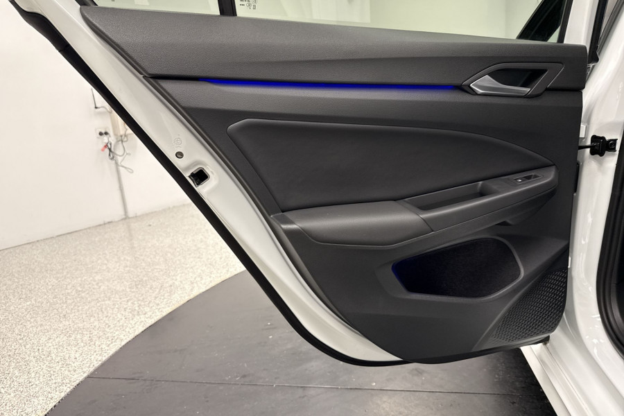 2022 MY22.5 Volkswagen Golf 8 R Hatch Image 15