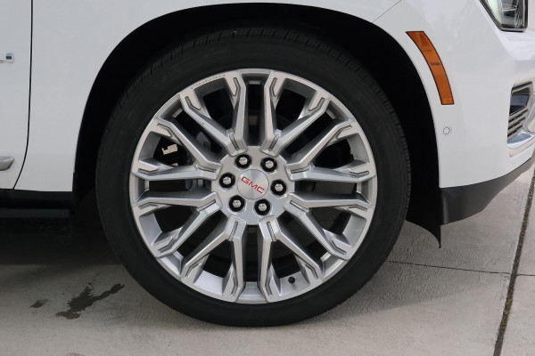 2025 GMC Yukon T1 Denali SUV Image 6