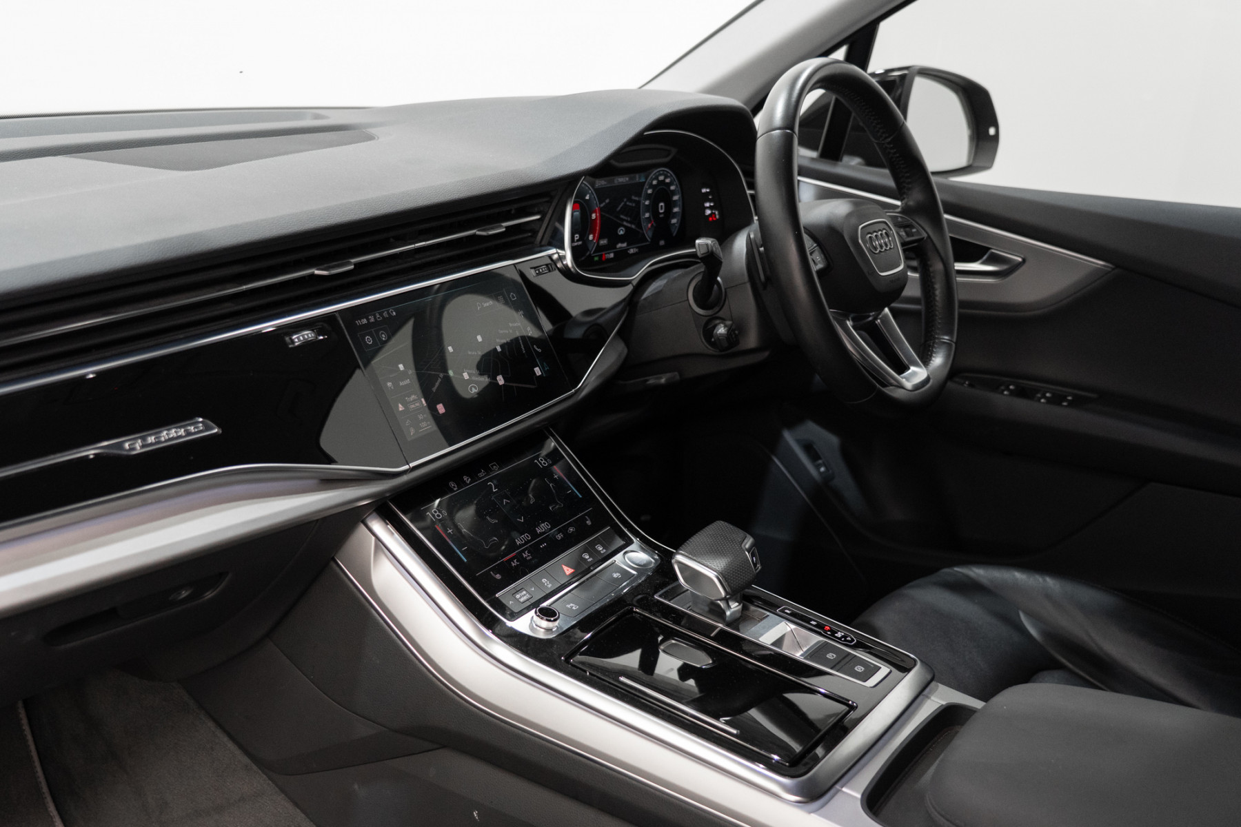 2020 Audi Q7 45 Tdi Quattro SUV Image 21