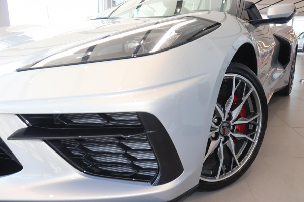 2024 Chevrolet Corvette C8 Stingray 3LT Convertible Image 3