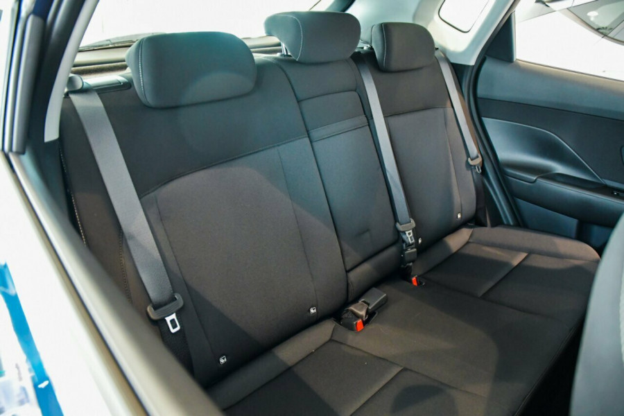 2025 Hyundai KONA SX2.V2  SUV Image 8