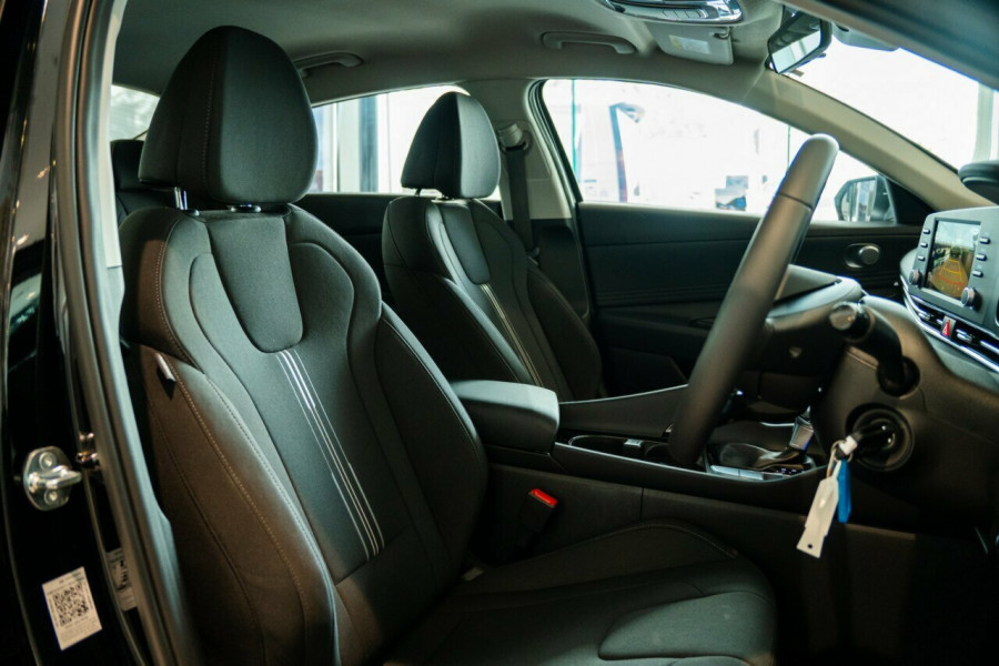 2025 Hyundai i30 CN7.V2 Hybrid Sedan Image 16