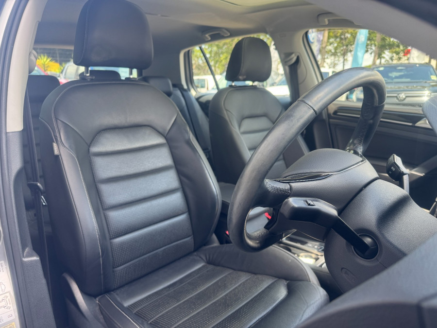 2018 Volkswagen Golf 7.5 110TSI Highline Hatch Image 5