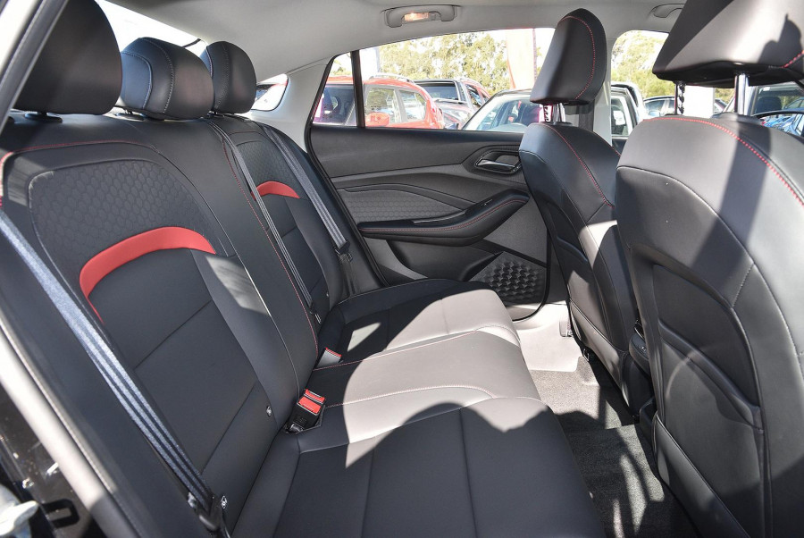 2024 MY25 MG MG5  Essence Sedan Image 11
