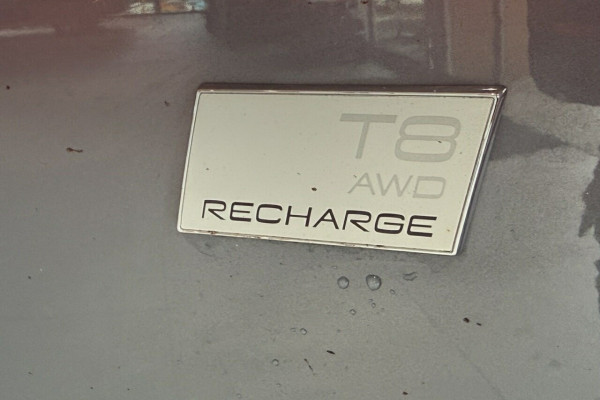 2022 Volvo XC60 UZ Recharge Plug-In Hybrid SUV Image 10