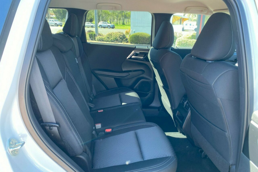 2024 Mitsubishi Outlander ZM LS SUV