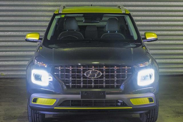 2020 Hyundai Venue QX Elite Suv Image 2