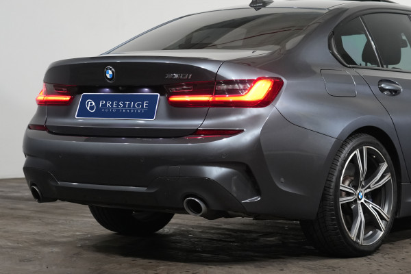 2021 BMW 3 Series 30i M Sport Sedan image 8