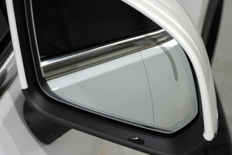 2018 MY19 Volvo XC40 XZ T4 Inscription SUV Image 12