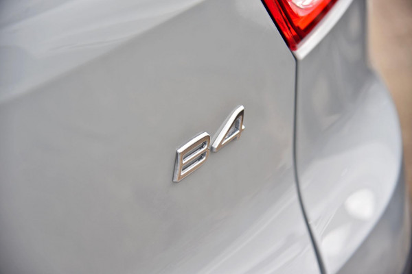 2025 Volvo XC40 XZ Plus B4 SUV Image 16