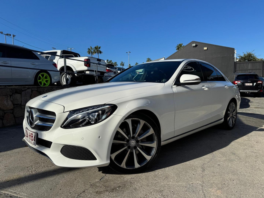 2016 Mercedes-Benz C-Class W205 C250 Sedan Image 2