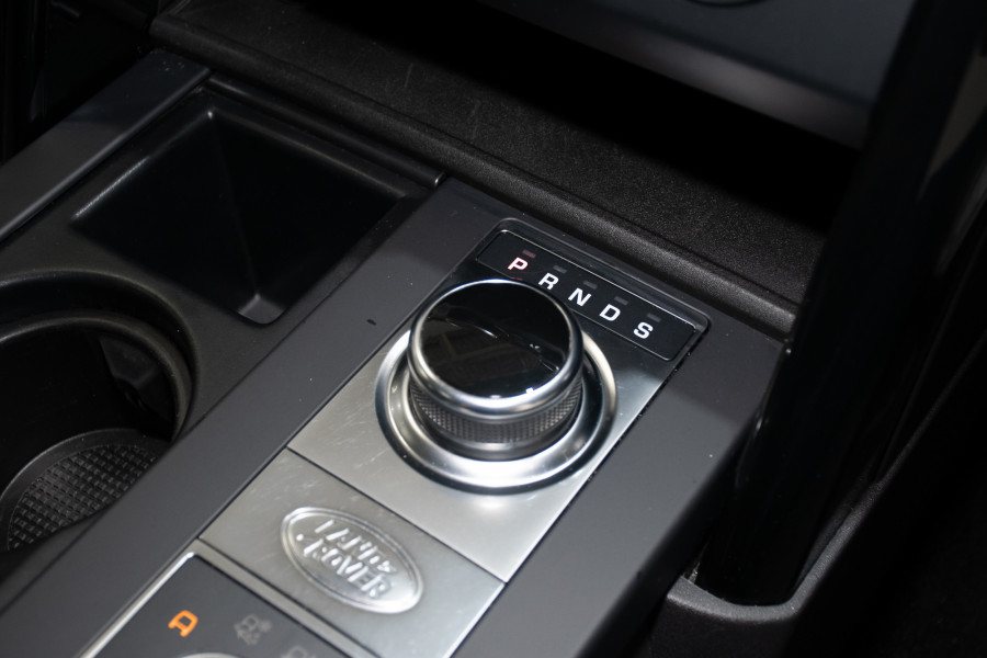 2019 Land Rover Discovery Series 5 SE SUV Image 17