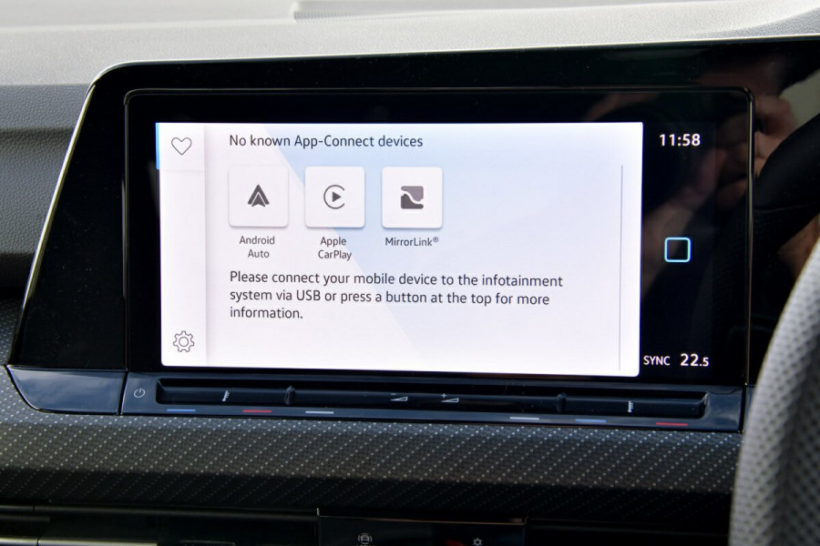 2024 Volkswagen Golf 8 110TSI R-Line Hatch Image 16