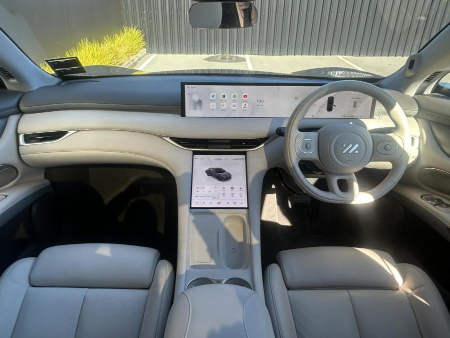 2025 MG IM6 S12L Performance SUV Image 8