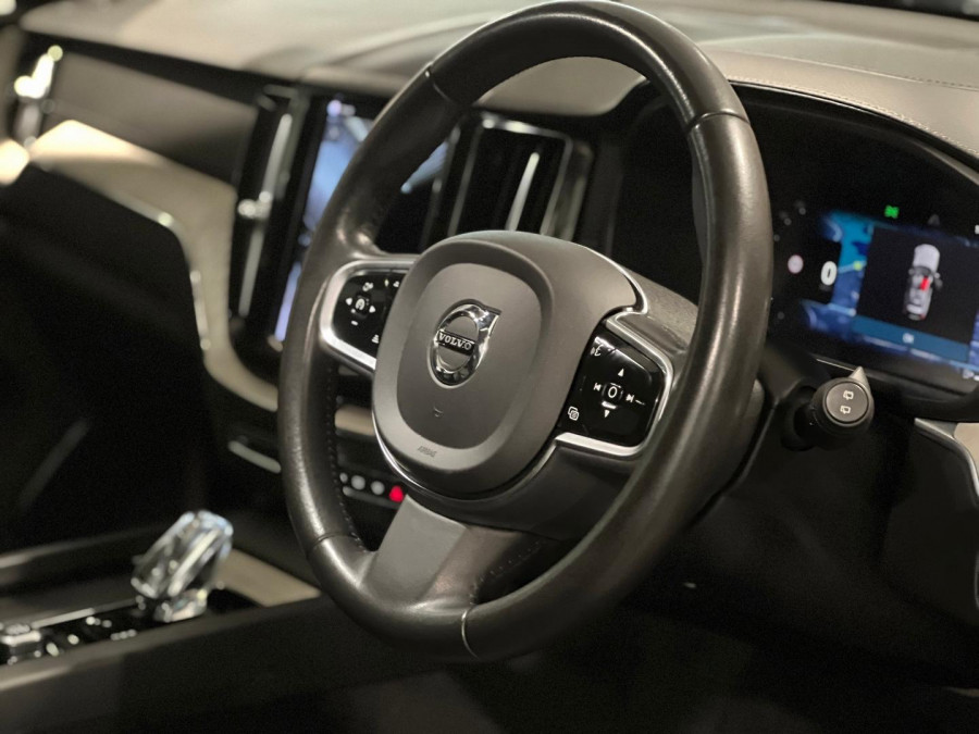 2022 Volvo XC60 UZ B5 Inscription SUV Image 13