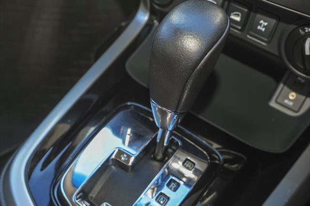 2017 Nissan Navara D23 Series 3 ST-X Ute Image 8