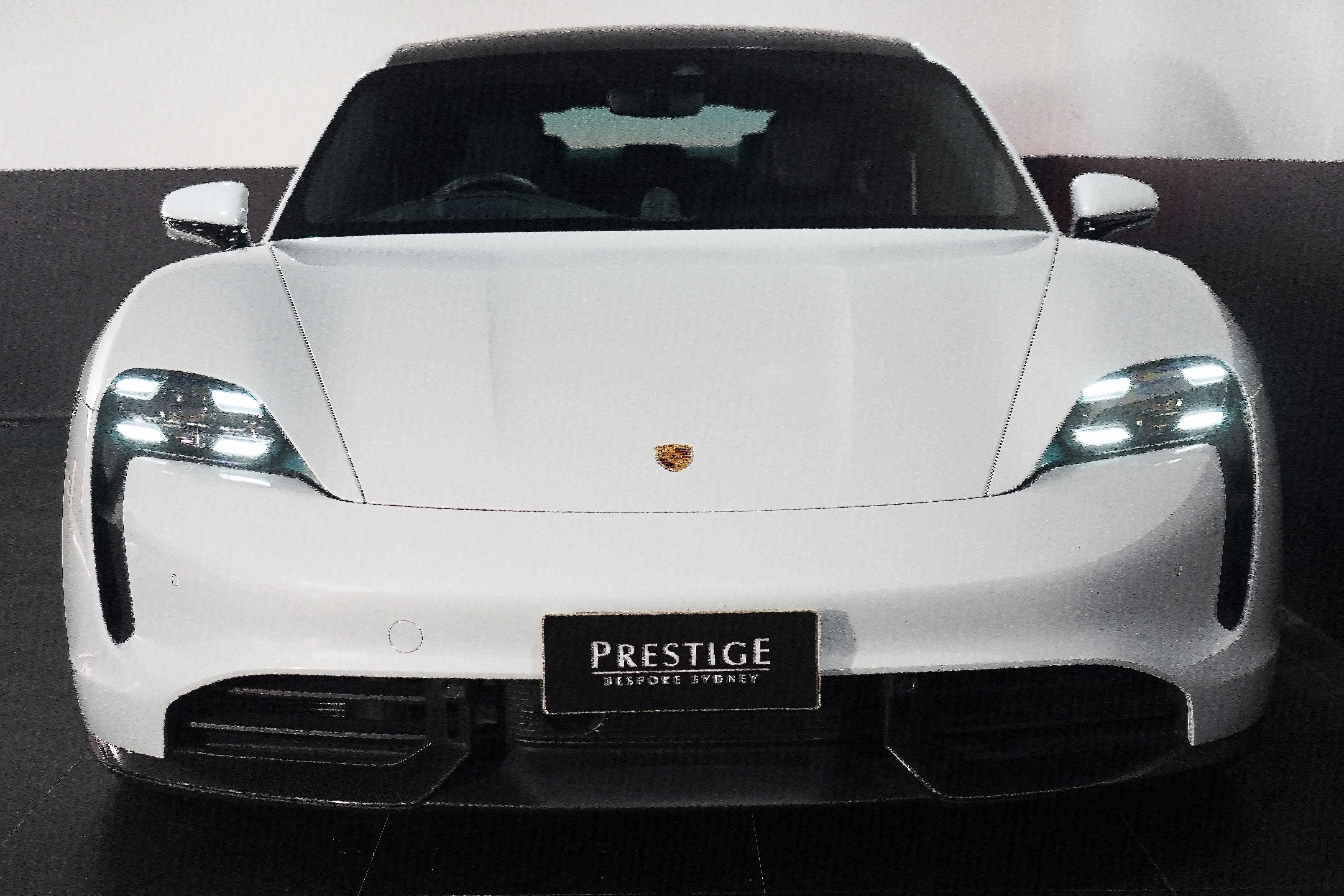 2020 Porsche Taycan Turbo S Coupe Image 15