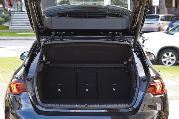 2025 BMW 1 Series F70 M135 xDrive Hatch image 10