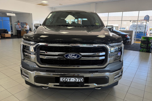 2024 Ford F-150  Lariat Dual Cab Image 2