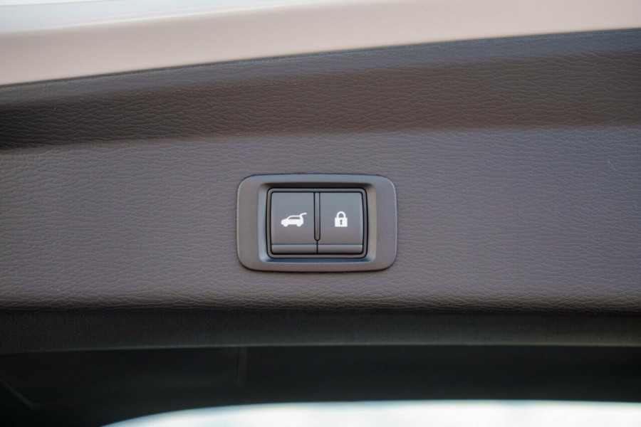 2025 Mitsubishi Outlander ZM Exceed SUV Image 9