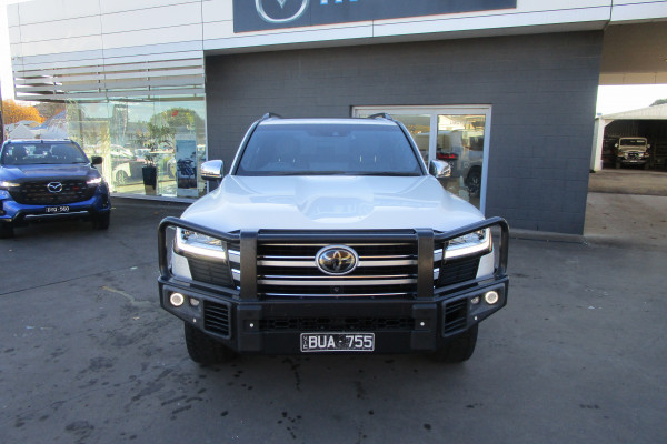 2021 Toyota LandCruiser 5E55190D0 Sahara Wagon Image 2