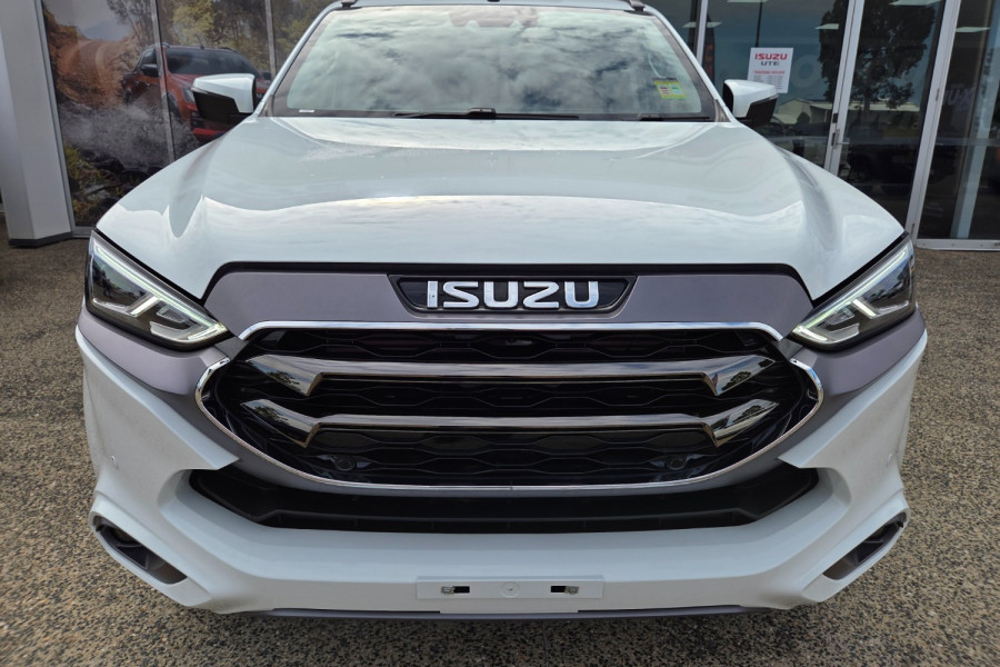 2024 Isuzu MU-X RJ LS-T SUV Image 8