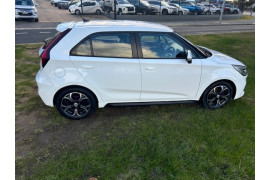 2018 MYte MG MG3 SZP1 Excite Hatch