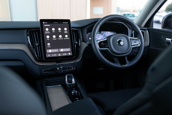 2025 MY26 Volvo XC60 UZ Plus B5 Bright SUV Image 12