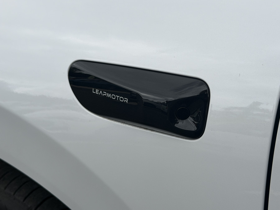 2025 Leapmotor C10 B11 REEV Ultra Hybrid Design Wagon Image 12