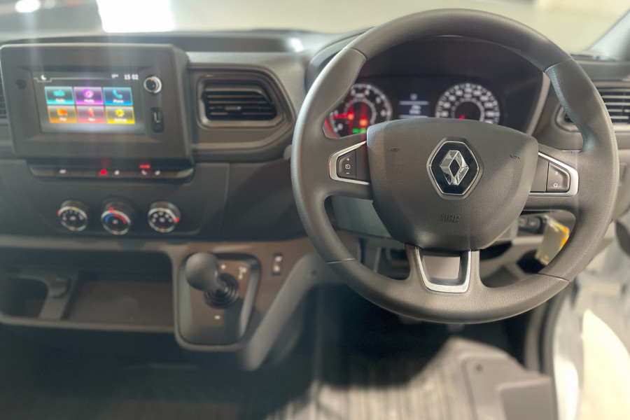 2024 Renault Master X62 Phase 2 Pro 110kW Van Image 8