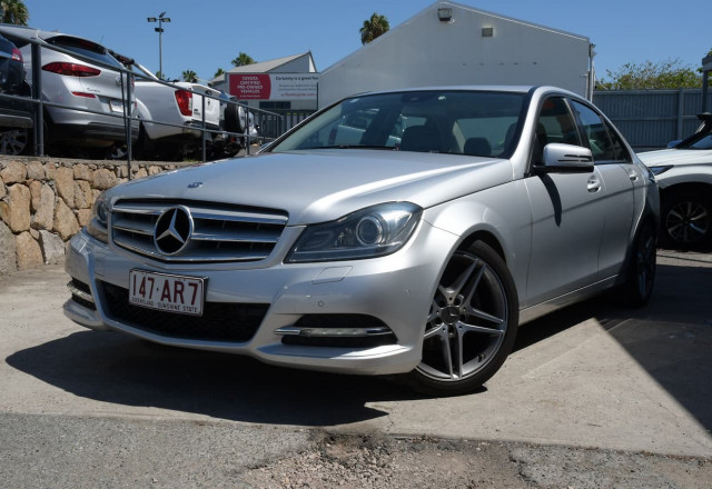 2012 Mercedes-Benz C-class W204 MY12 C200 BlueEFFICIENCY Sedan