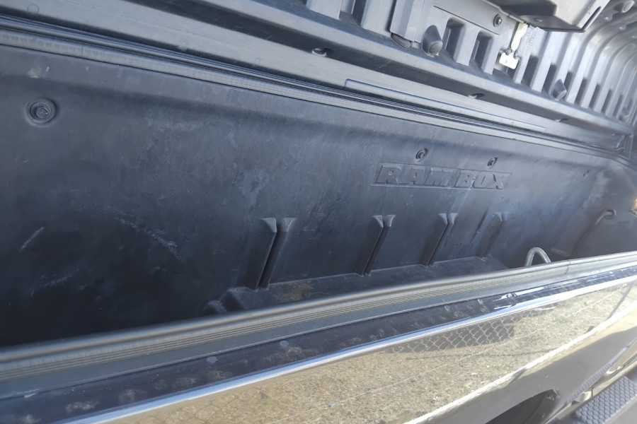 2018 Ram 1500 DS Express Ute Image 8