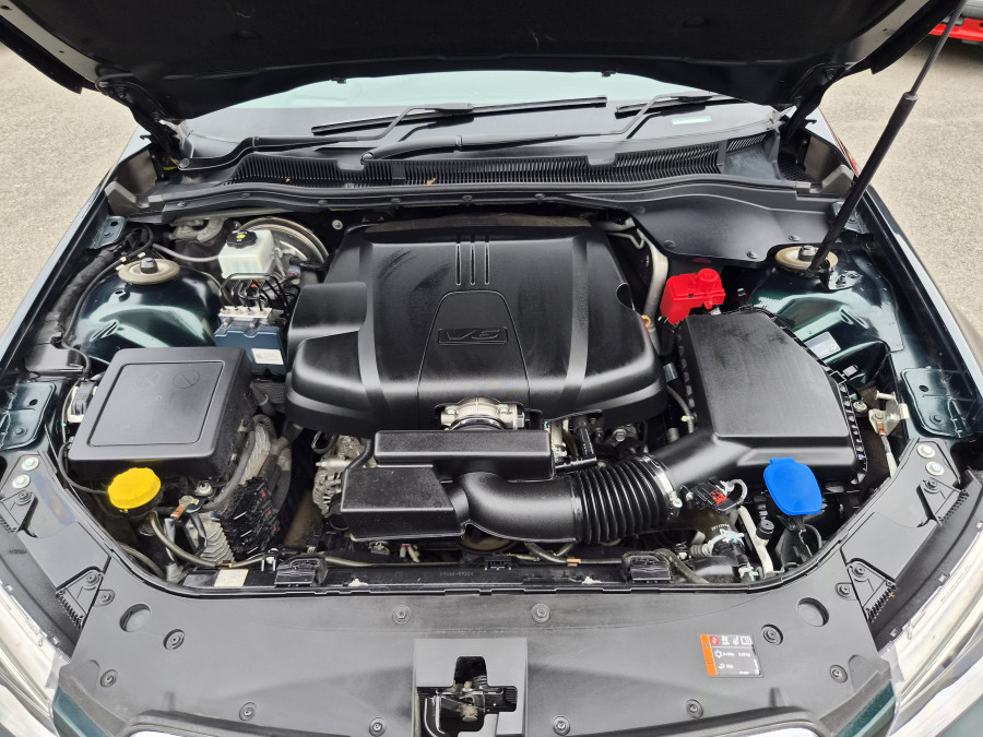 2017 MY16 Holden Commodore VF Series II SV6 Sedan Image 10