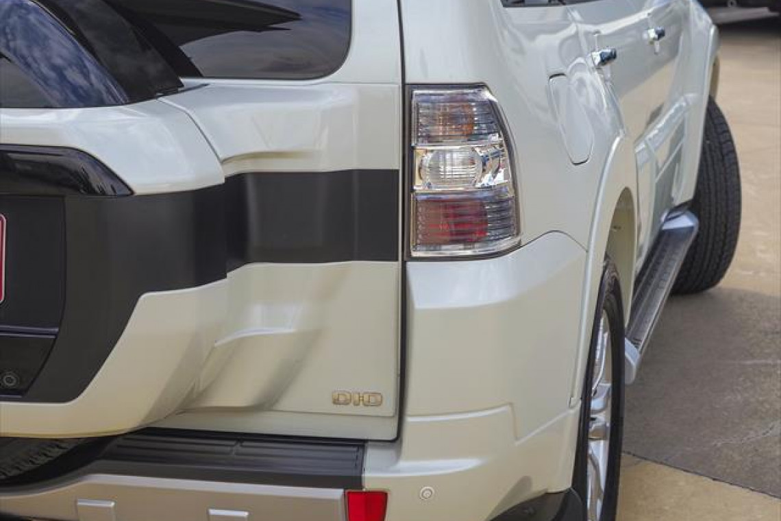 2015 Mitsubishi Pajero NX GLS Suv
