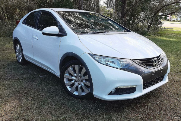 2012 Honda Civic 9th Gen VTi-L Hatch Image 1