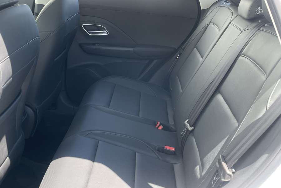 2025 MG ZS Essence 1.5PHT/3HD SUV Image 10