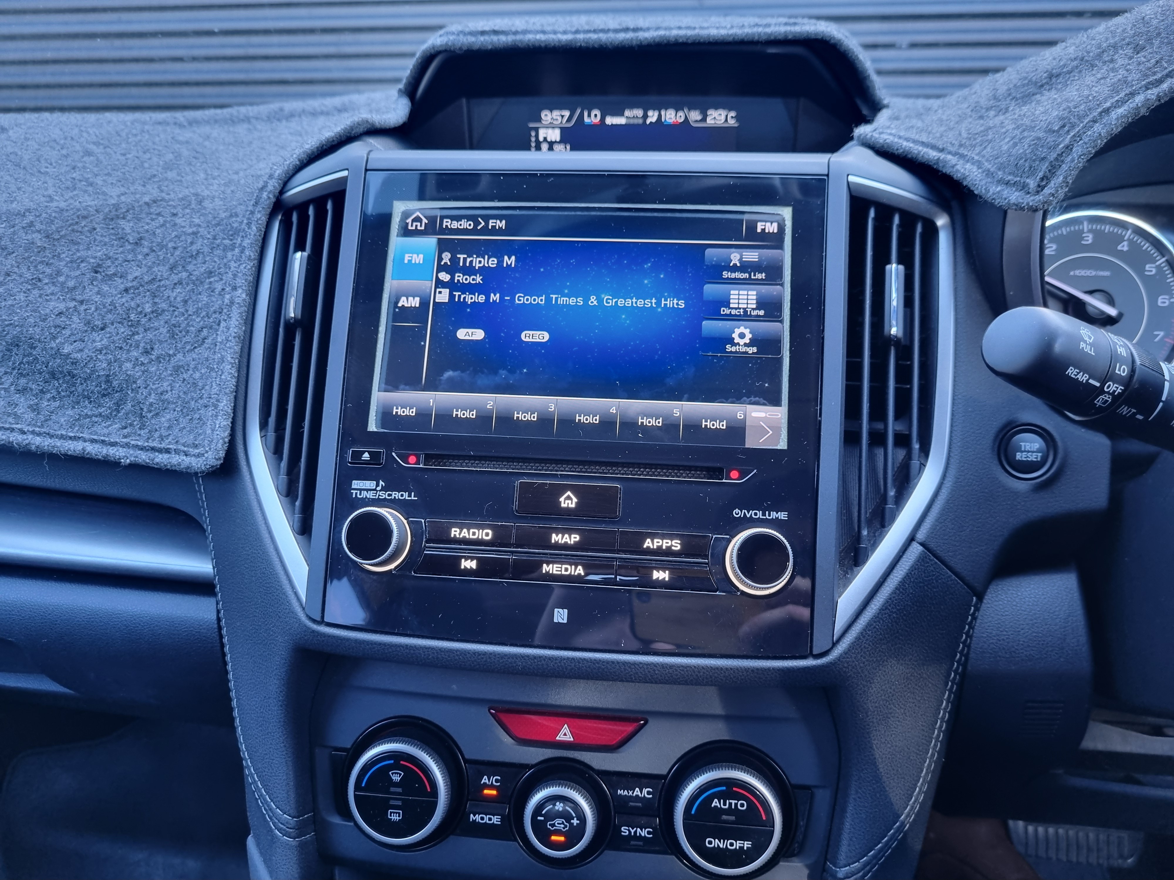 2017 Subaru Impreza G5 2.0i Premium Hatch Image 11