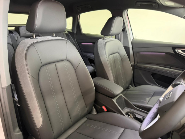 2025 Audi Q4 e-tron F4 45 SUV image 12