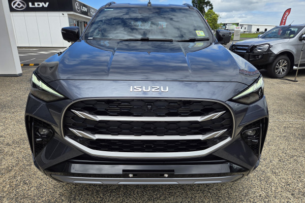 2026 Isuzu MU-X RJ LS-T SUV Image 8
