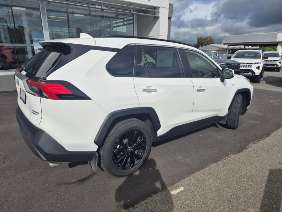 2025 Toyota RAV4 AXAH54R Cruiser SUV Image 13