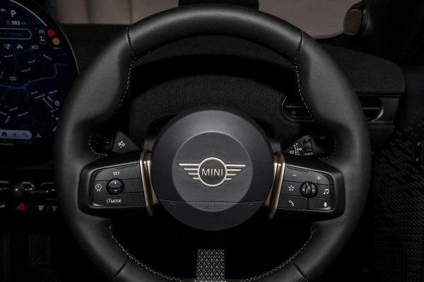 2025 MINI Cooper F67 C Favoured Convertible image 10