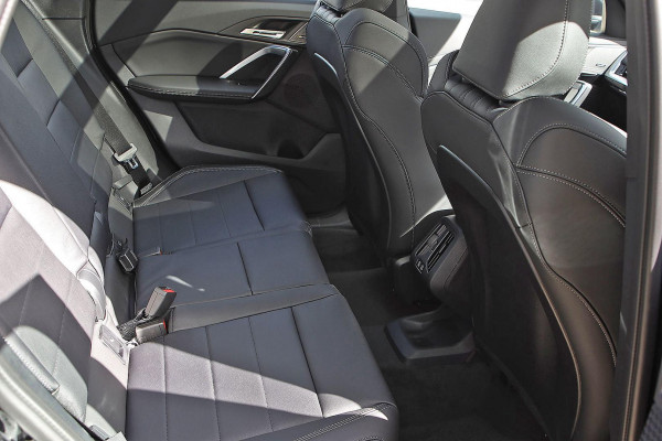 2025 BMW X1 U11 sDrive18i SUV image 11