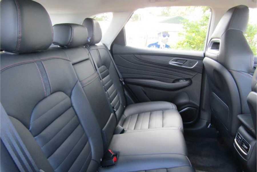 2022 MY23 MG HS Plus EV SAS23 Essence SUV Image 15