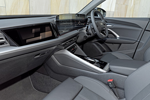 2025 MY26 Audi Q5 GU TFSI 200kW sport SUV image 8